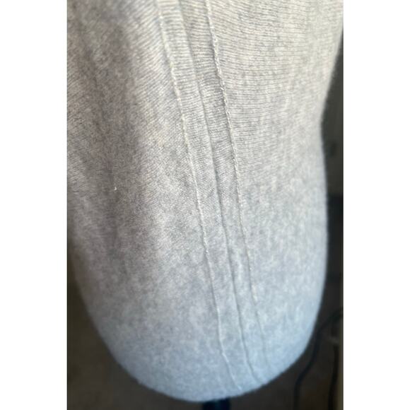 Athleta Cashmere Gray Long Sleeve Silver Thread Crew NeckThumbhole Sweater XS - Picture 5 of 10